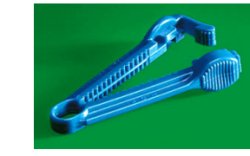 STRINGITUBO PER CATETERE. LUNGHEZZA 6CM. - Magnumfarma.it